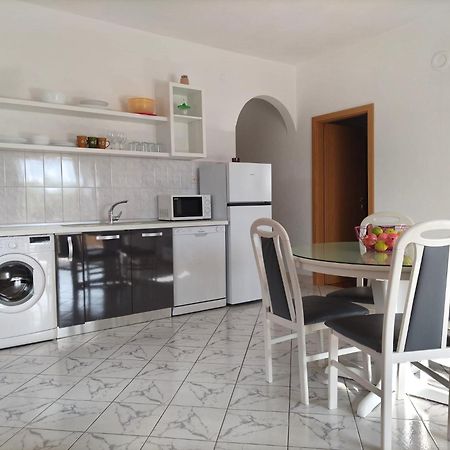 בול Apartments Podbarje מראה חיצוני תמונה