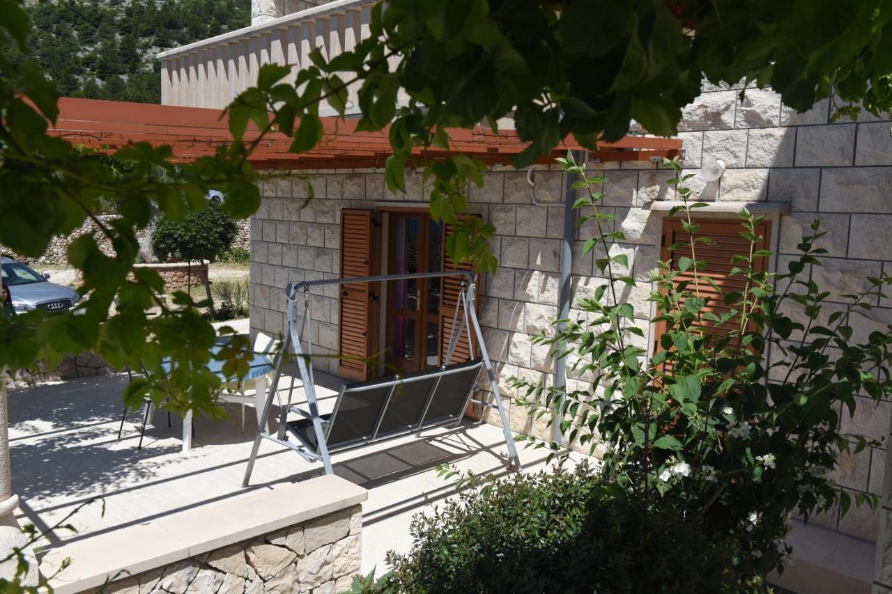 בול Apartments Podbarje מראה חיצוני תמונה