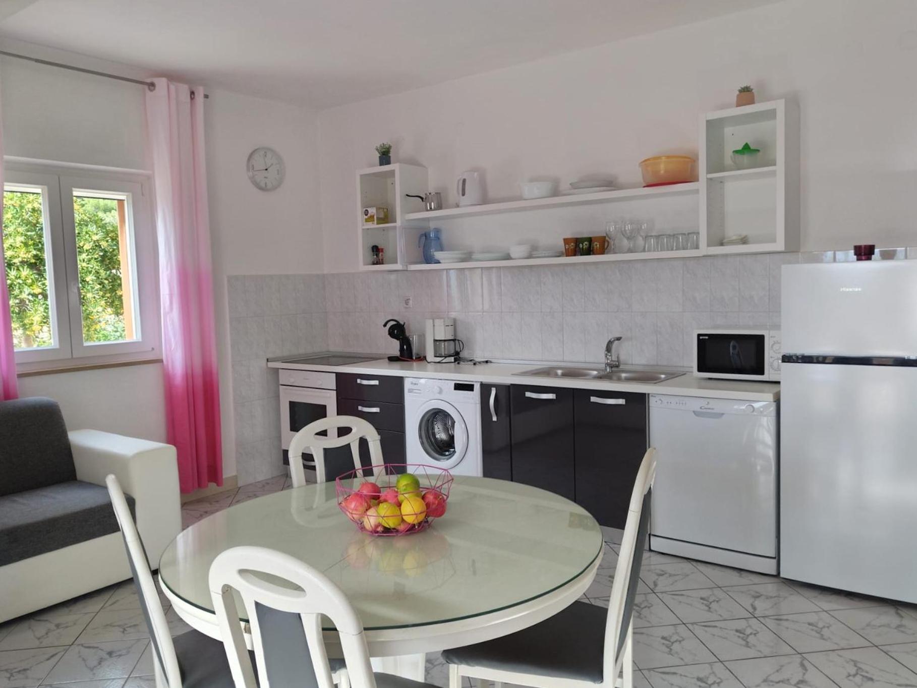בול Apartments Podbarje מראה חיצוני תמונה