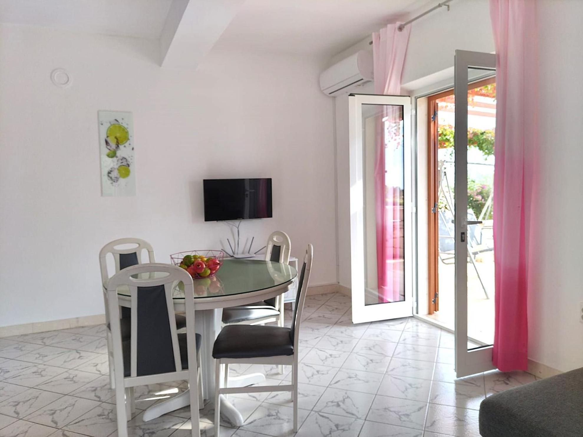 בול Apartments Podbarje מראה חיצוני תמונה